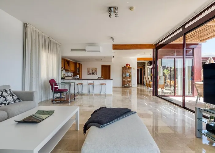 Sunset La Playa de Tauro