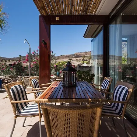 Sunset La Playa de Tauro